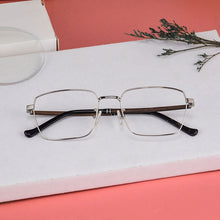 Загрузить изображение в средство просмотра галереи, Деревянная оправа для очков для мужчин. Дизайнерские оправы для очков по рецепту. Очки для мультифокальной и однофокальной близорукости и пресбиопии.