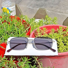 Load image into Gallery viewer, Progressive Multifocal Reading Glasses Men Y2k Glasses Metal Frame progressive lenses automatic adjustment lunette progressive