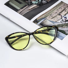Carregar imagem no visualizador da galeria, SHINU Cat Eye Reading Glasses Woman Intelligent Anti Blue Light Reading Glasses Blocking Harmful Blue Light Only